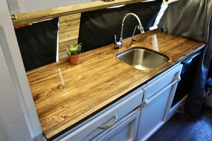 Vanlife Stunning Diy Wooden Countertop, How To Polyurethane Butcher Block Countertops
