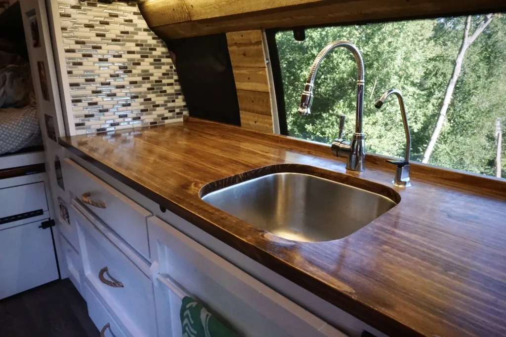 Campervan sink plumbing with filtered water