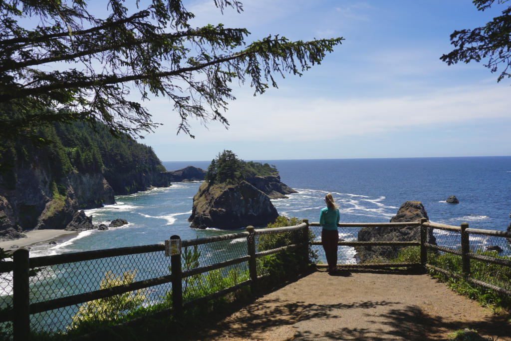 The other southern viewpoint at Arch Rock Picnic Area on Samuel H. Boardman State Scenic Corridor on Oregon's Southern Coast..