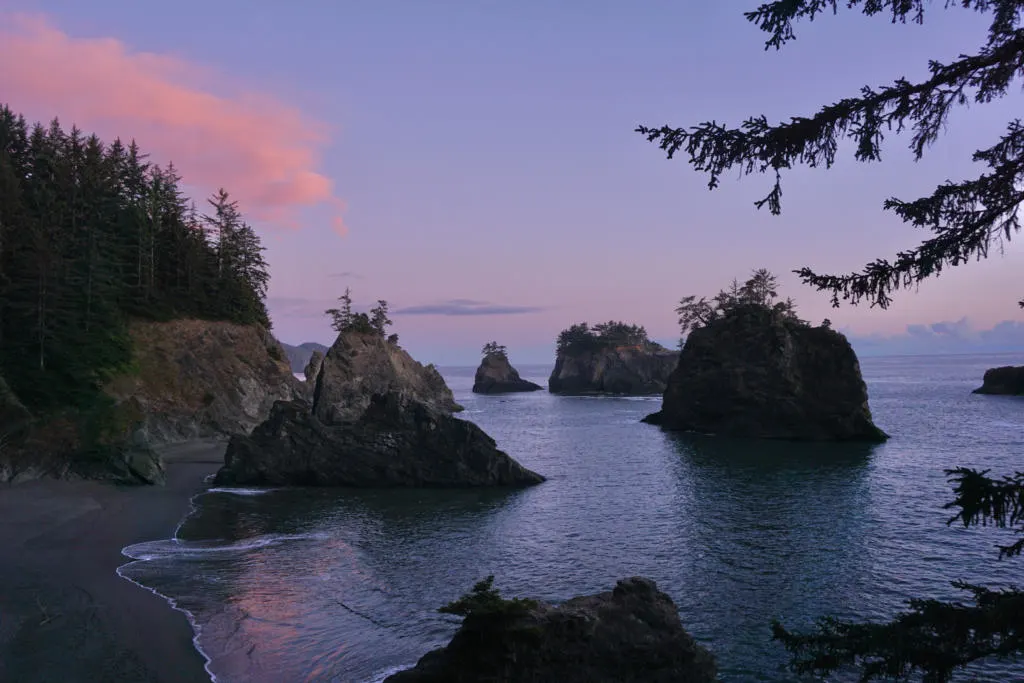 Sunset at Secret Beach along highway 101 in Oregon's Southern Coast.