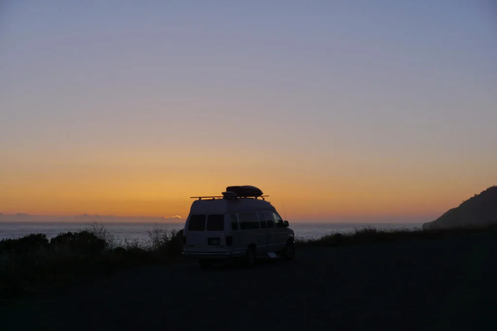 Vanlife sunset ocean