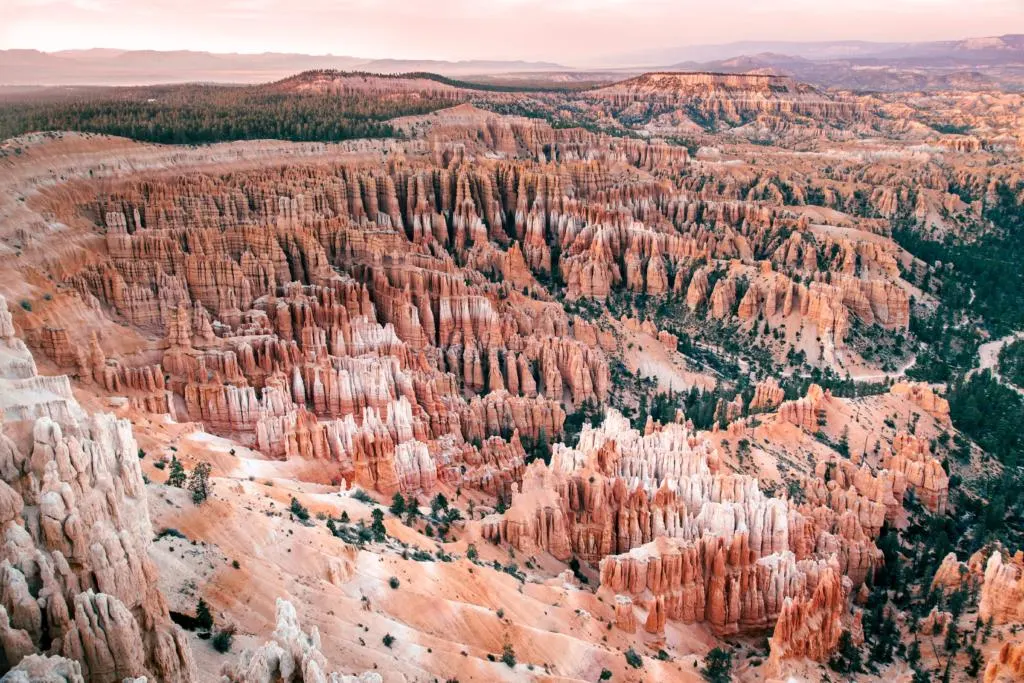 Inspiration Point is a must see location on a Bryce Canyon National Park One Day Itinerary.