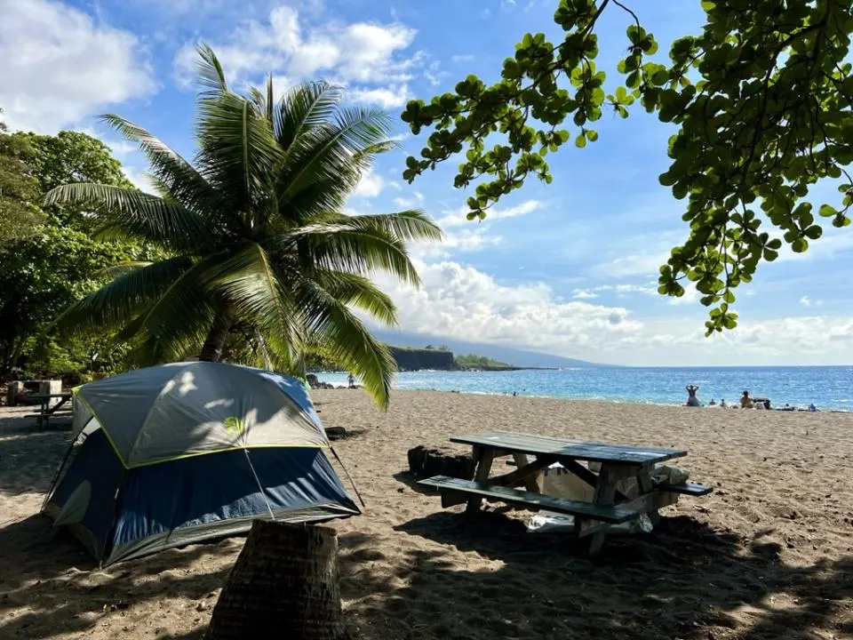 tent camping on the big island at Ho‘okena Beach Park