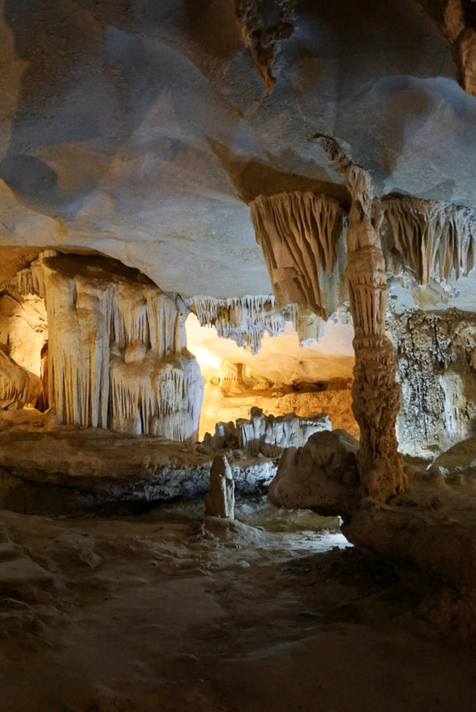 Thien Canh Son
Cave