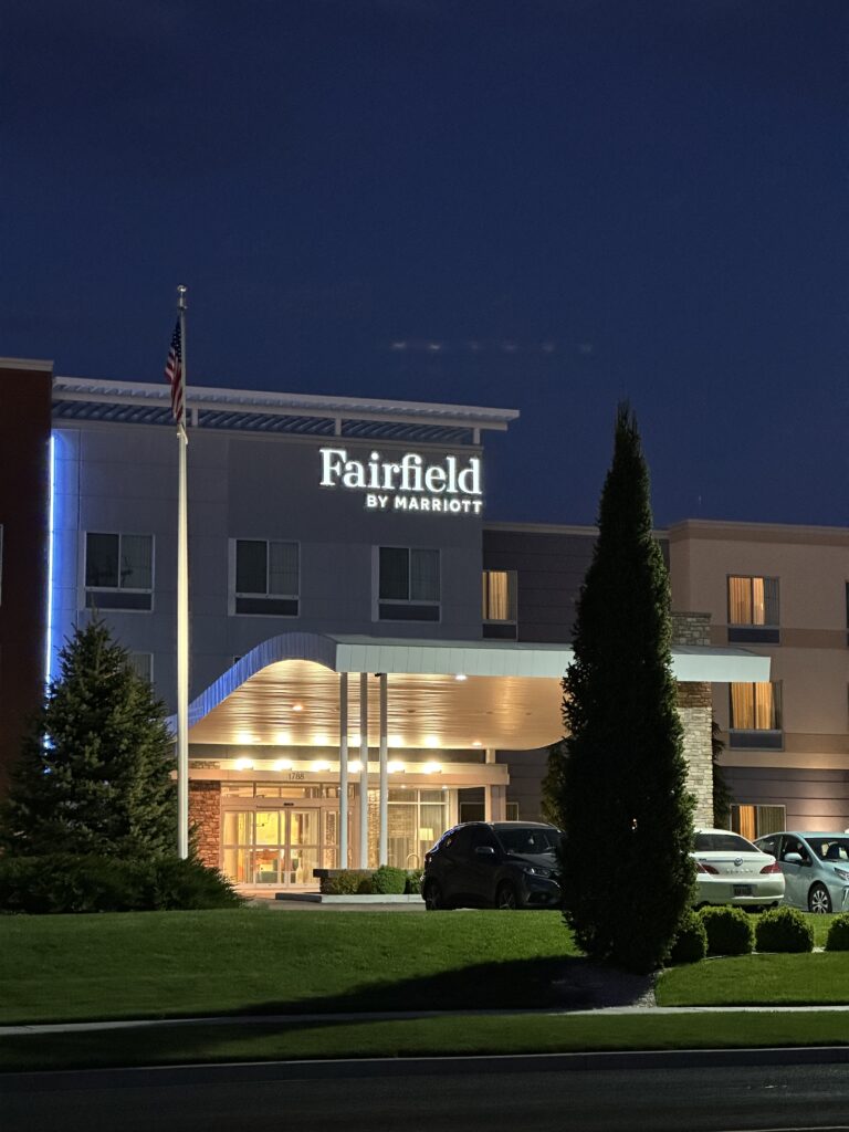 Farfield Inn & Suites in Twin Falls, ID during nighttime
