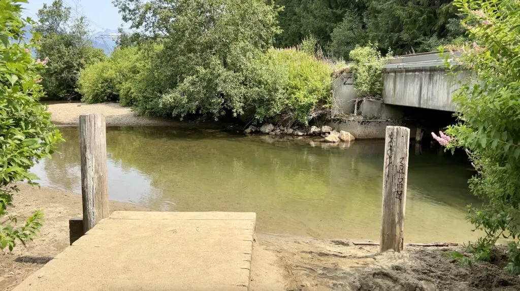 The boat ramp where you put in if you portaged your boat. (Also the Railway Bridge you may need to walk over if water levels are high)