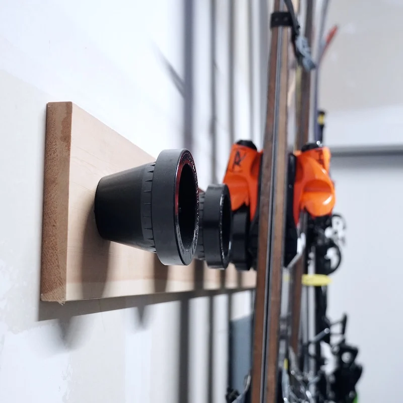 The Totti Button Ski Rack is perfect for all modern skis.